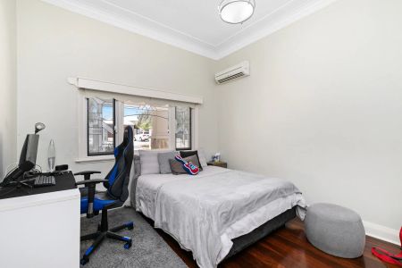 Elegant Family Home In Mount Hawthorn - Photo 5