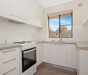 Home For Rent - Photo 3