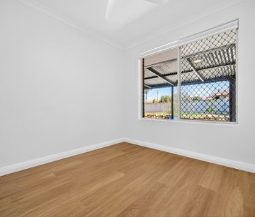 Newly renovated 2 lounge, 3 bedroom house. - Photo 6