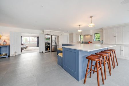 5 bedroom detached house to rent - Photo 5