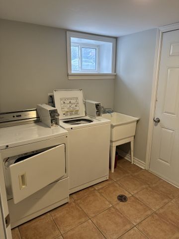 For Lease - 75 Rosemount Avenue Unit# Main, Toronto, Ontario - Photo 5