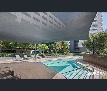 Live the Ultimate Inner-City Lifestyle! - Photo 2