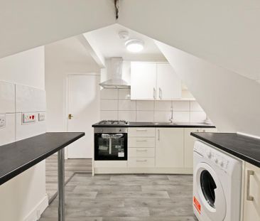 2 bedroom flat to rent - Photo 6