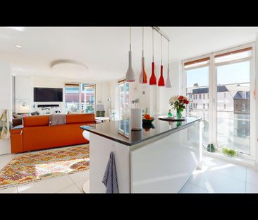 2 Bed Penthouse, Marys Court, NW1 - Photo 1