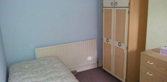 3 Bed - Manchester Road, Reading - Photo 2