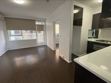 3/77 Edgar Street, North Glen Iris - Photo 5