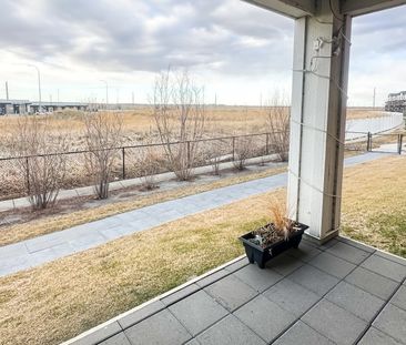 Bright & Air Conditioned 2 Bed Condo In Copperfield | 2 Parking Sta... - Photo 3