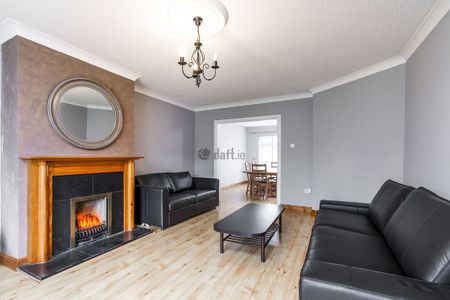 House to rent in Dublin, Lucan, Kishoge - Photo 3