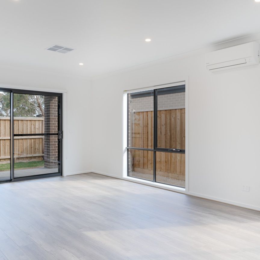Thinking of selling? Contact our agent - Photo 1