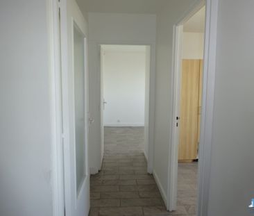 Location Appartement 3 pièces 62m² COURBEVOIE 92400 - Photo 4