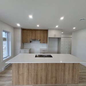 4 1/2 Sherbrooke - Photo 2