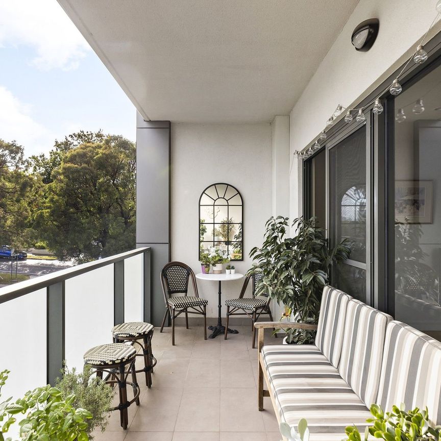 213/43 High Street, Glen Iris - Photo 1