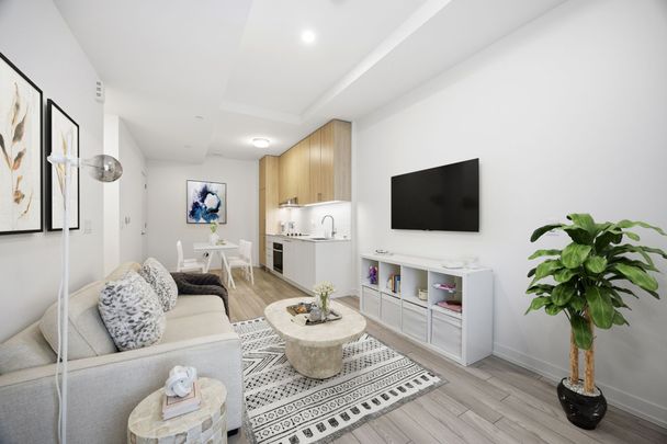 For Lease - 5 Red Squirrel Lane Unit# 105, Richmond Hill, Ontario - Photo 1
