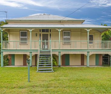 3 Bedroom Queenslander - Great Location - Photo 4