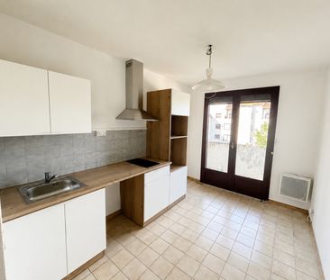 Location Appartement 2 pièces 59m² - Photo 4