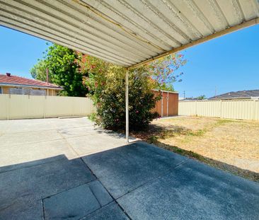 NEED A HUGE WORKSHOP? - Photo 6