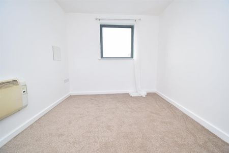 Custom House, The Springs, Wakefield - Photo 3