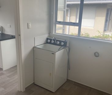 42 Awanui Street, Merrilands - Photo 1