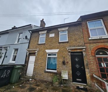 3 bedroom terraced house to rent - Photo 6