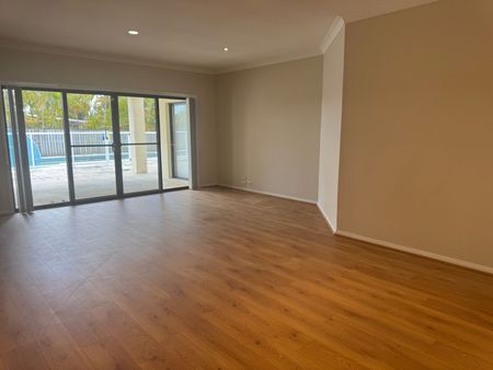 The perfect property in a perfect location - Photo 4