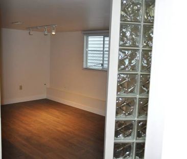 2 Bedroom - Main St. and King Edward Ave - Photo 1