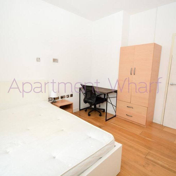 1 bedroom in a flat share to rent - Photo 1