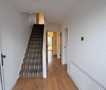 34 Downhill Avenue, BT87EF, Belfast - Photo 1