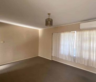 Lovely 2 Bedroom Home - Convenient Papatoetoe ... - Photo 3