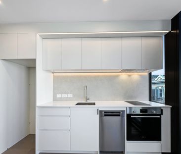 Welcome to 308/10 Alpha Street - Photo 6