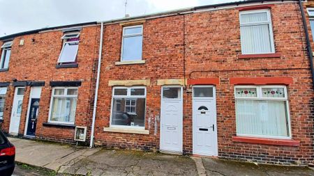 2 bedroom terraced house to rent - Photo 4