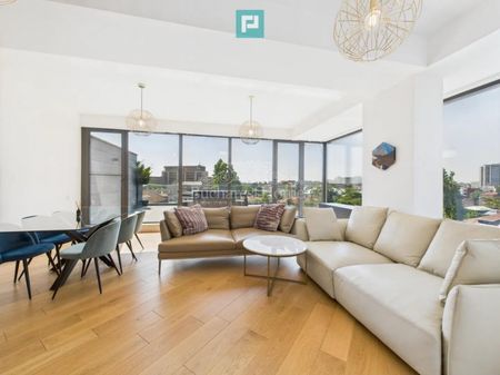 Really Luxurious Three Bedroom Penthouse - Cismigiu Park - Photo 2
