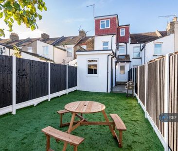 1 bedroom in a house share to rent - Photo 6