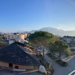 Charmant appartement de 2,5 pièces avec balcon à La Tour-de-Peilz - Foto 4