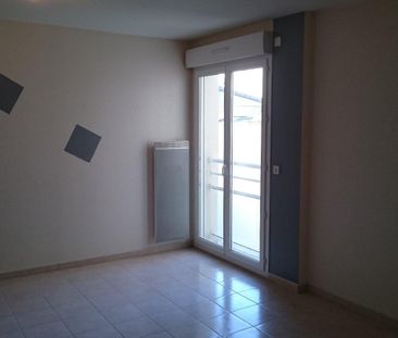 F2 APPARTEMENT A LOUER CAEN PORT DE PLAISANCE LIBRE 08/12/2025 - Photo 1