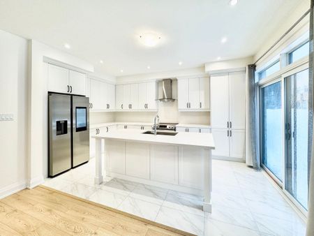 For Lease - 21 Calypso Avenue, Springwater, Ontario - Photo 5