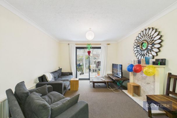 4 bedroom House To Let Total Size: 1152 SQ FT - Photo 1