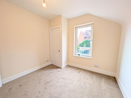 3 bedroom terraced house to rent - Photo 4