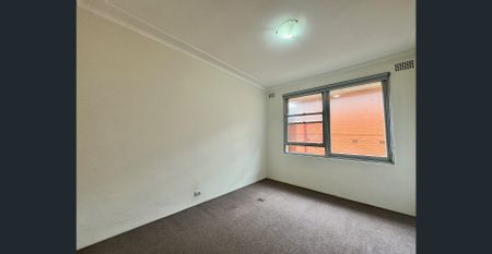 Spacious Two-Bedroom Unit - Photo 5