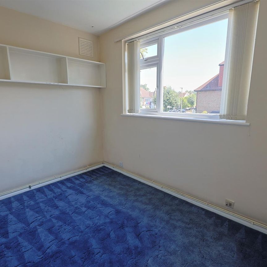 2 bed flat to rent in Murray House Sylvan Avenue, London, NW7 - Photo 1