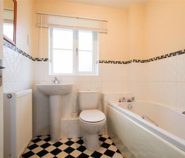 3 bedroom terraced house to rent - Photo 6