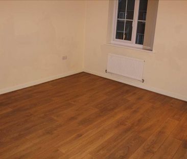 3 Beds - Semi-detached house - - Photo 5