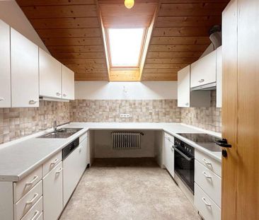 Dachgeschosswohnung in charmantem Zweifamilienhaus in Oberhaching - Photo 5