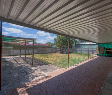 19 Lorikeet Avenue - Photo 3