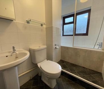 2 bedroom semi-detached house to rent - Photo 6