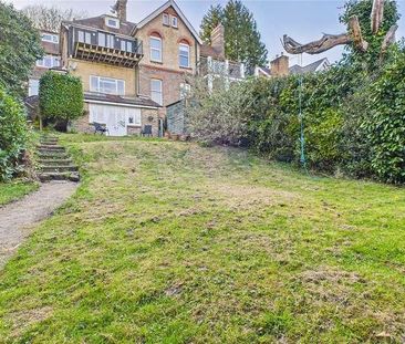 College Lane, East Grinstead, West Sussex, RH19 - Photo 4