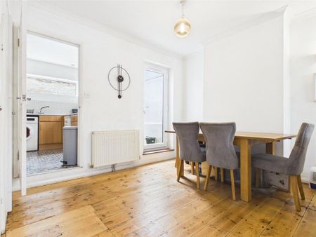 2 bedroom terraced house to rent - Photo 5