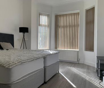 2 bedroom ground floor flat to rent - Photo 5