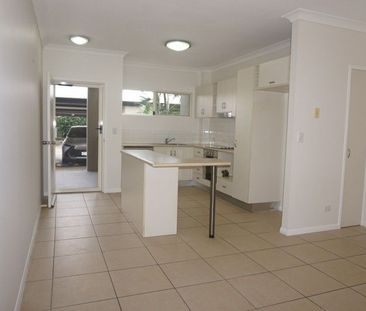 Peaceful Ground-Floor Unit in Prime Redlynch Location - Photo 2