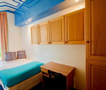 Room in a Shared Flat, Dorncliffe Road, SW6 - Photo 6