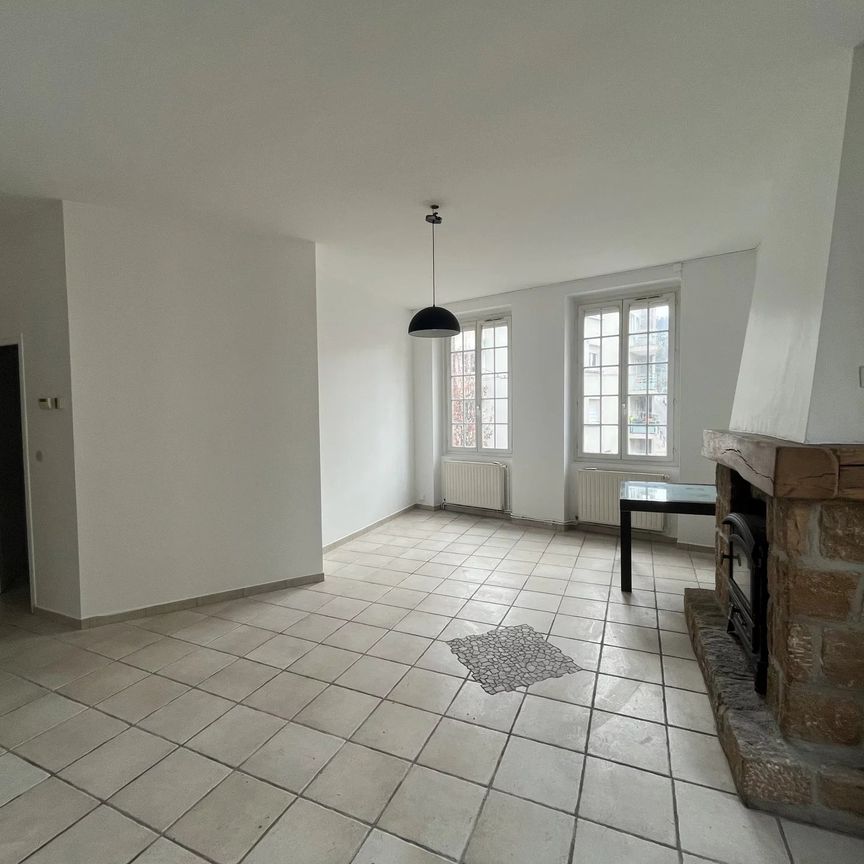Location Appartement 3 pièces 74m² ST ETIENNE 42100 - Photo 1